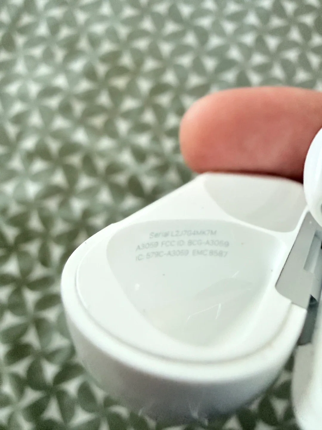 Apple AirPods Pro 4 image indicator(3)