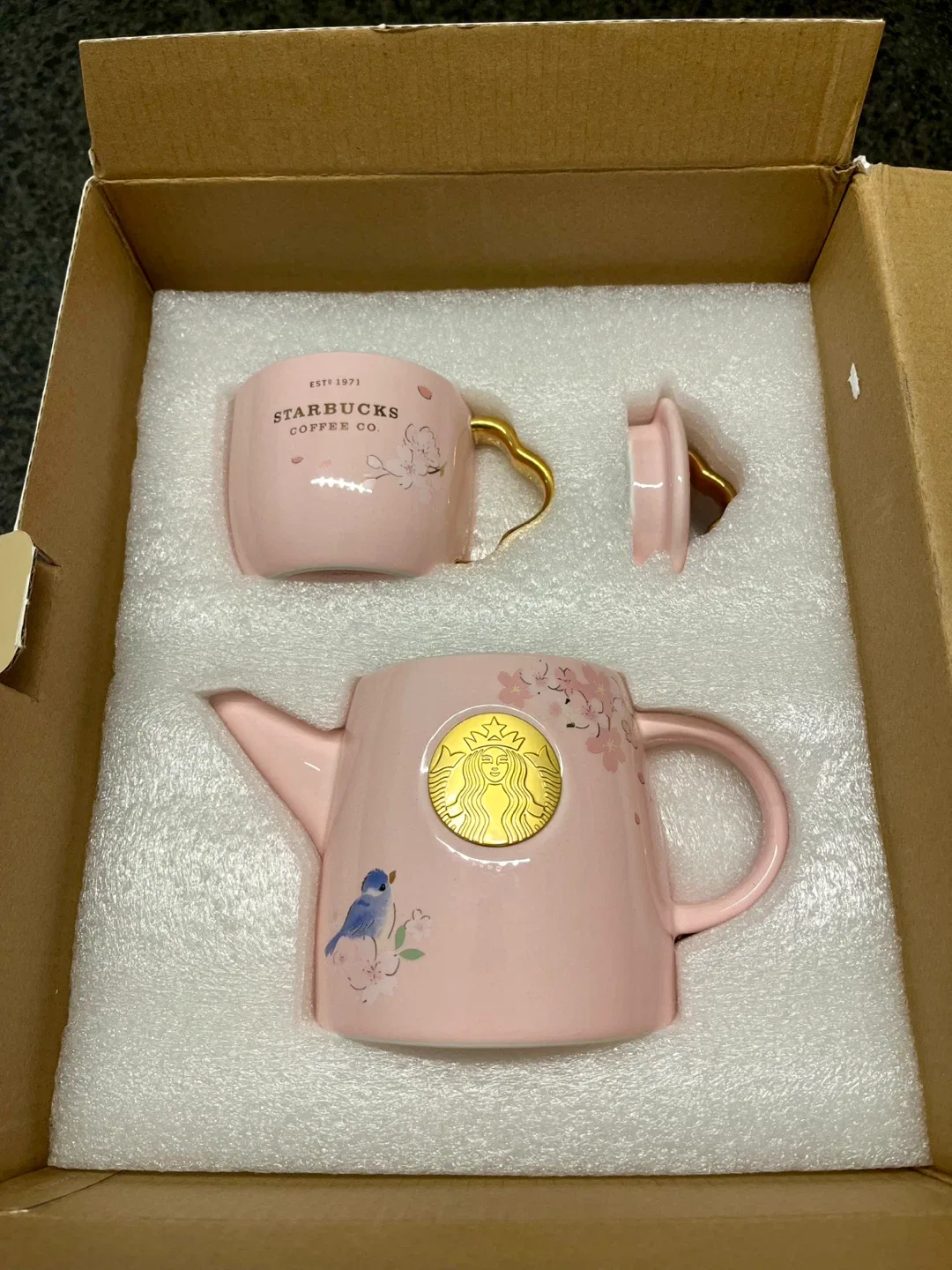 Starbucks Cherry Blossom Teapot Set - New in Box! image indicator(2)