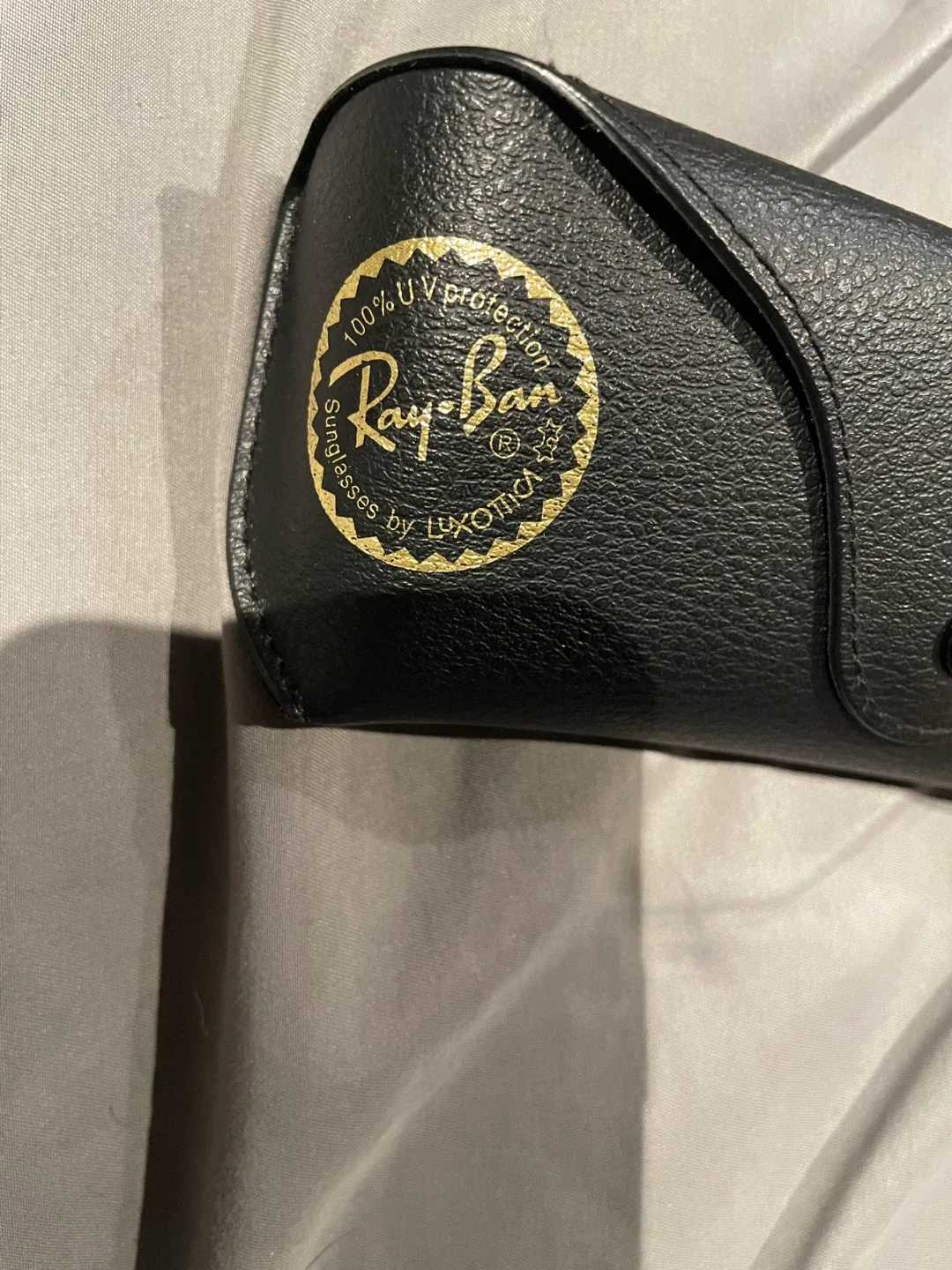 Ray-Ban LIOT 901/48 Sunglasses image indicator(2)