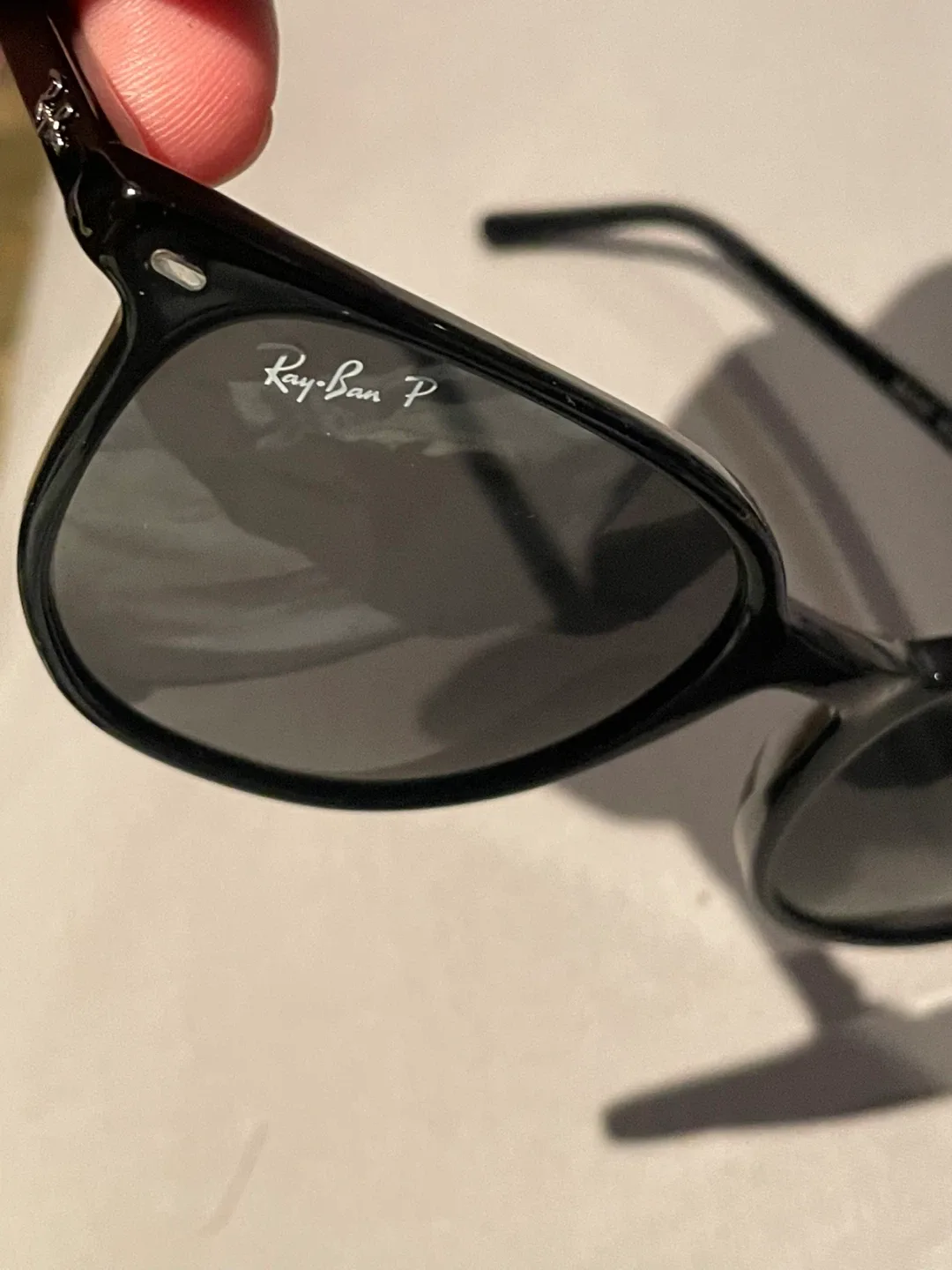 Ray-Ban LIOT 901/48 Sunglasses image indicator(7)