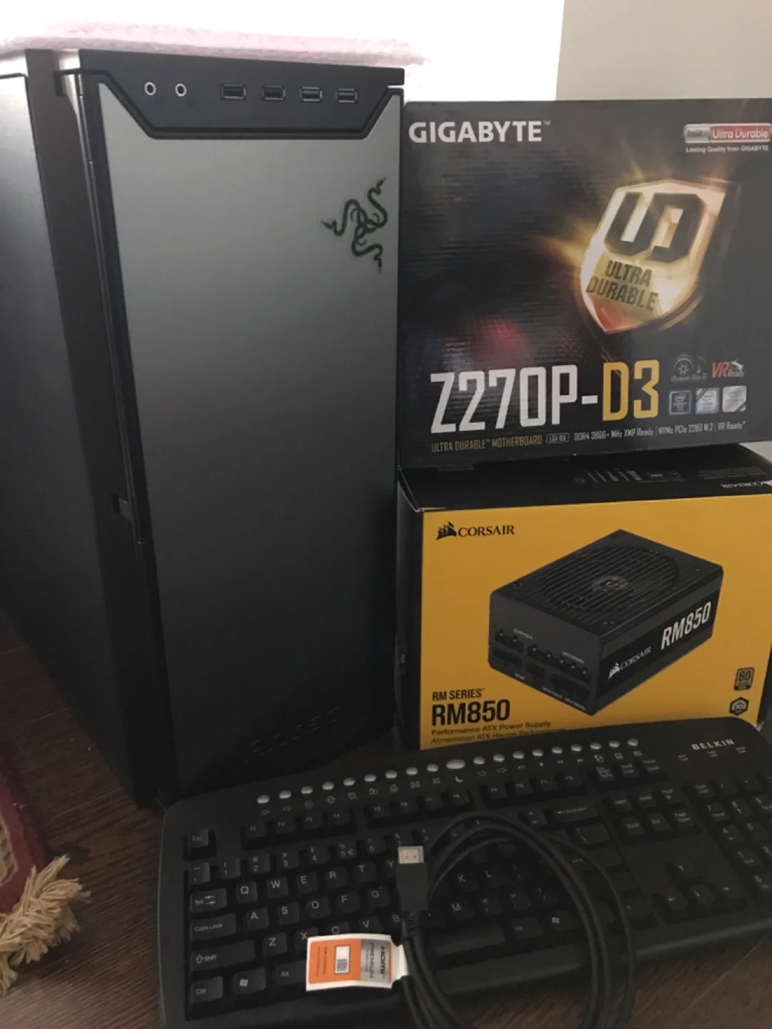 Custom  PC - Razer Case, Gigabyte Z270P-D3 thumbnail