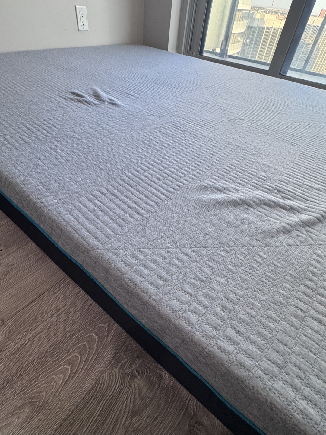 Mattress- Queen Size - Need it gone asap - photo 5