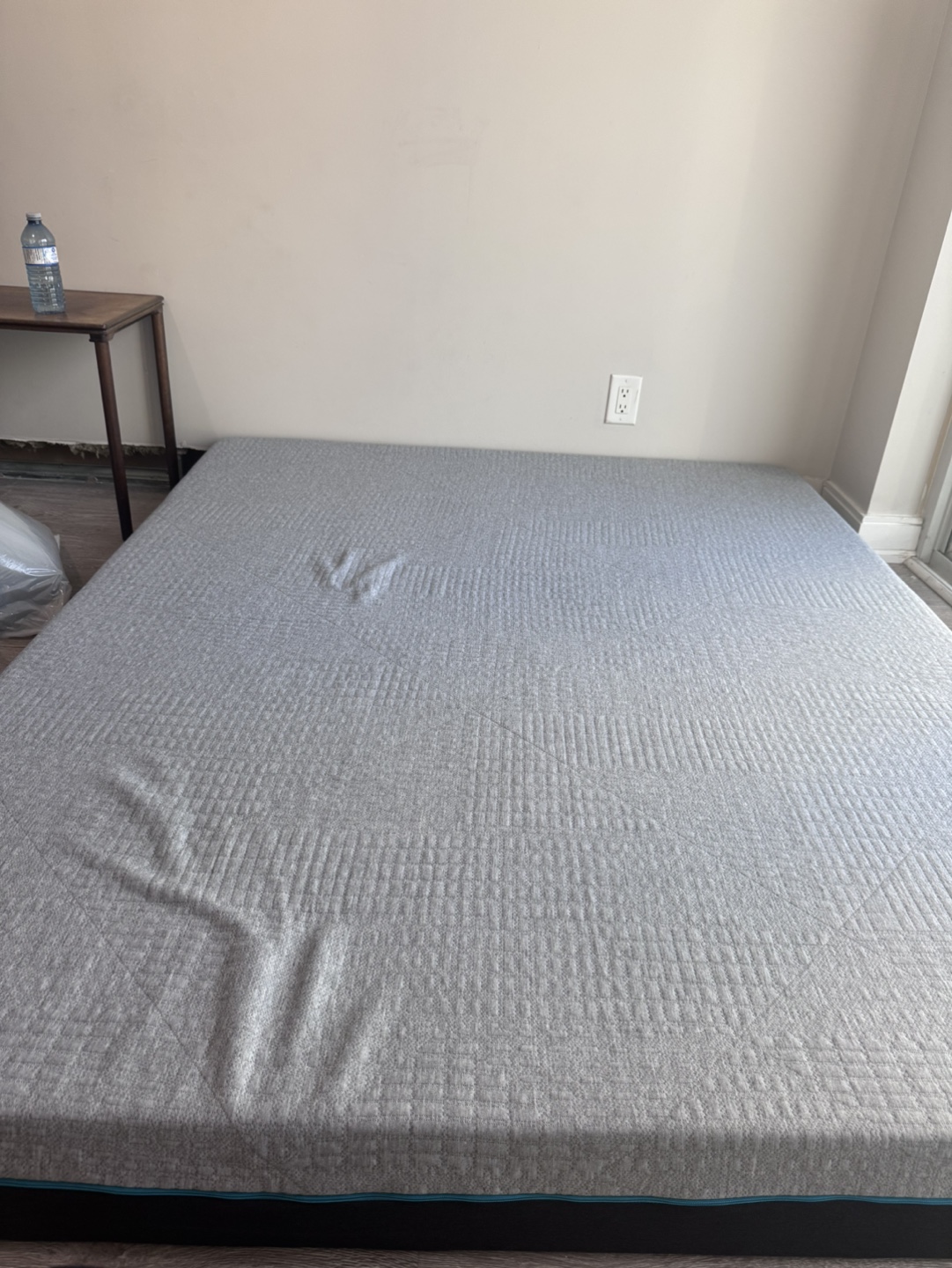Mattress- Queen Size - Need it gone asap - photo 3