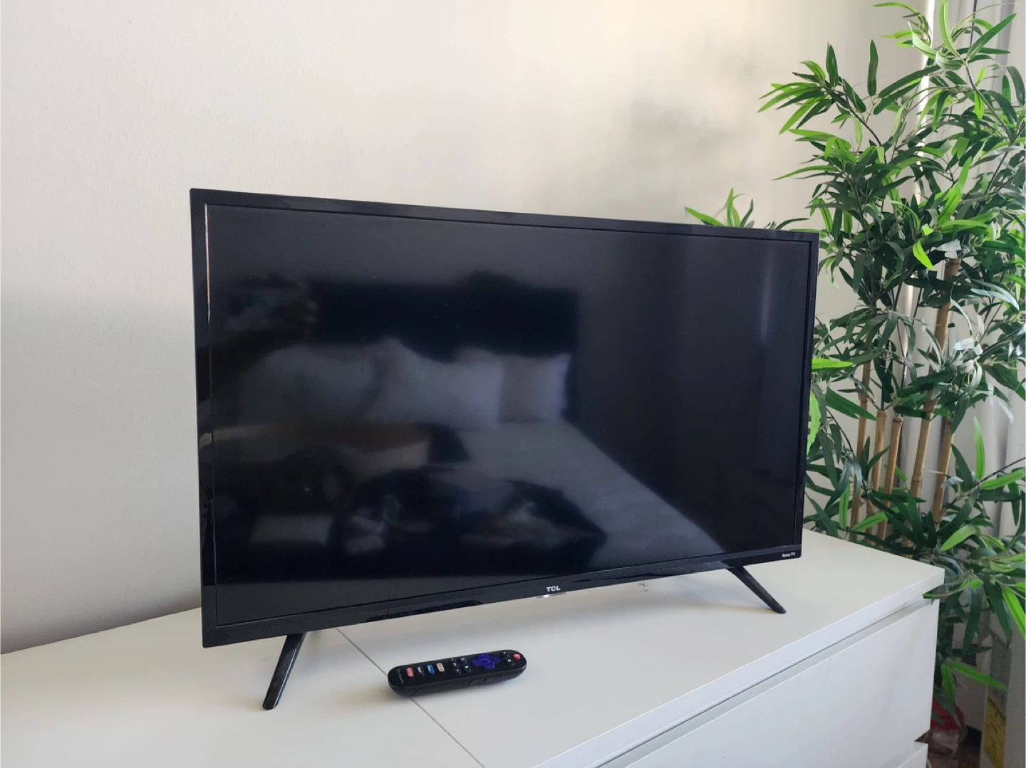 TCL 720p Smart LED Television 32" - photo 2