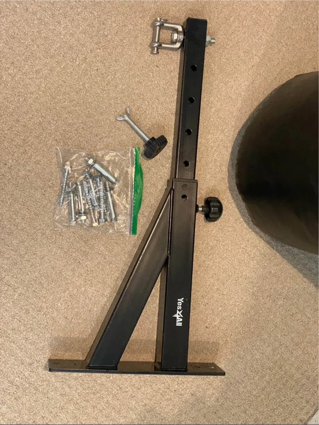 Everlast Punching Bag & Yes4All Wall Mount image indicator(4)