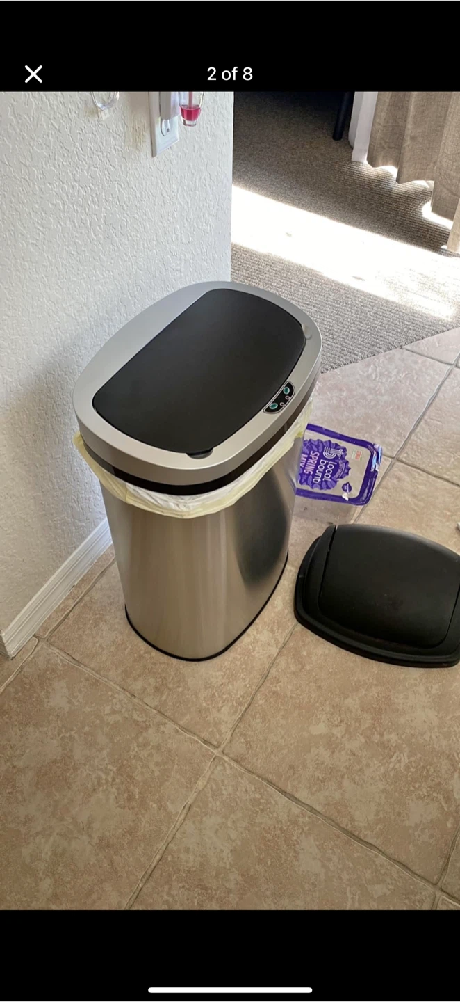 Touchless Trash Can