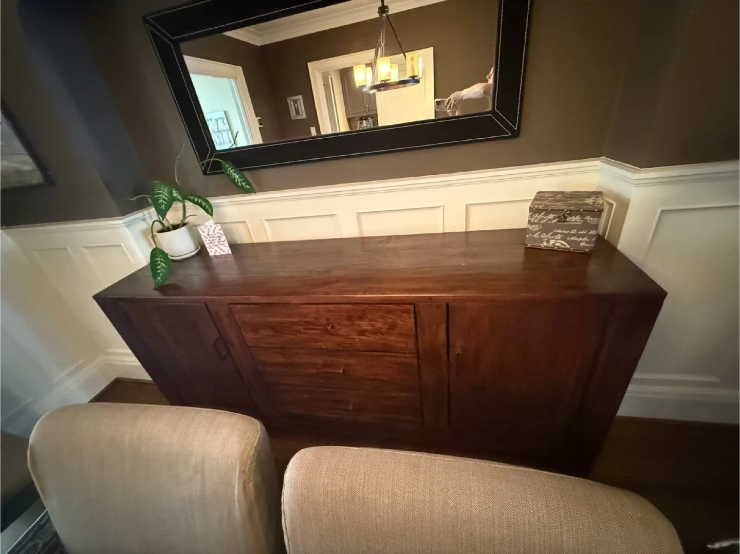 Dining Table with 6 Chairs & Buffet image indicator(5)