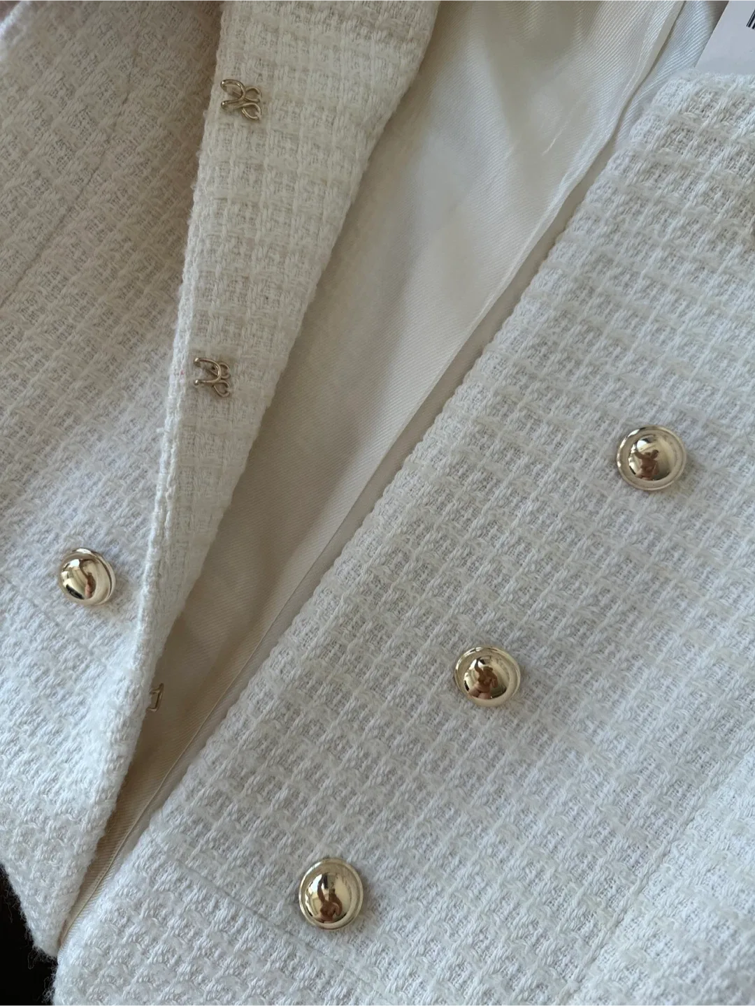 New Zara Textured Weave Blazer - Size L image indicator(6)