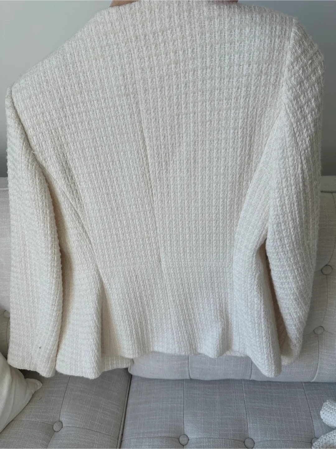 New Zara Textured Weave Blazer - Size L image indicator(4)