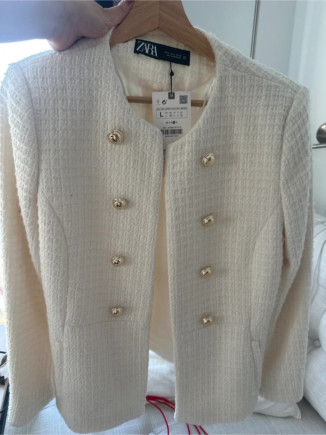New Zara Textured Weave Blazer - Size L image indicator(3)