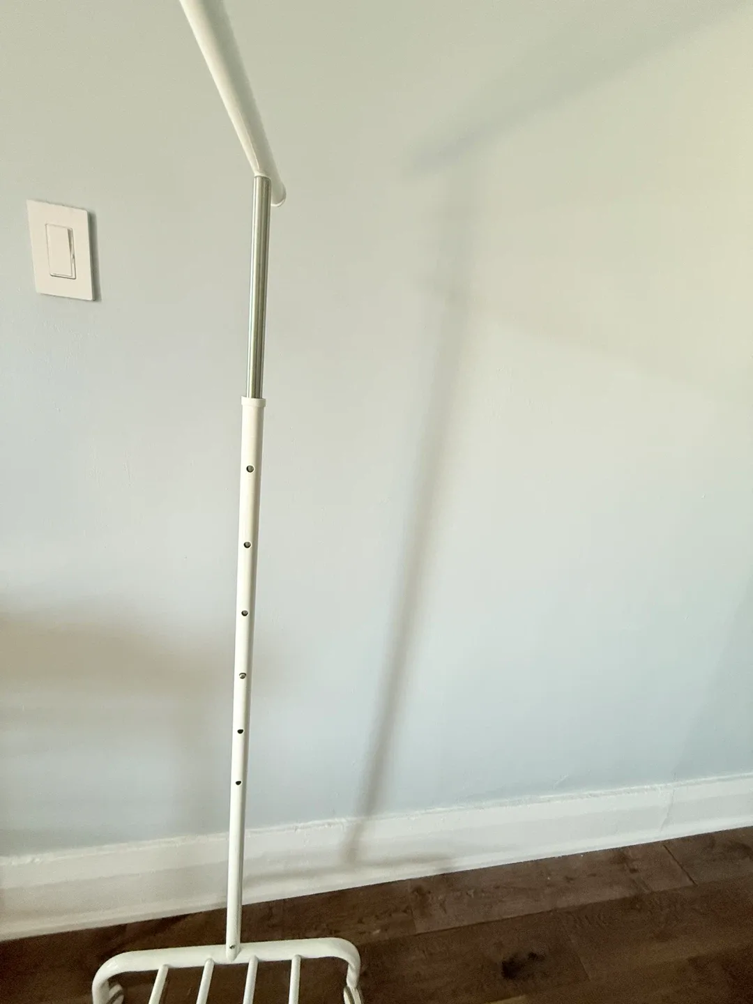 IKEA White Clothes Rack image indicator(3)