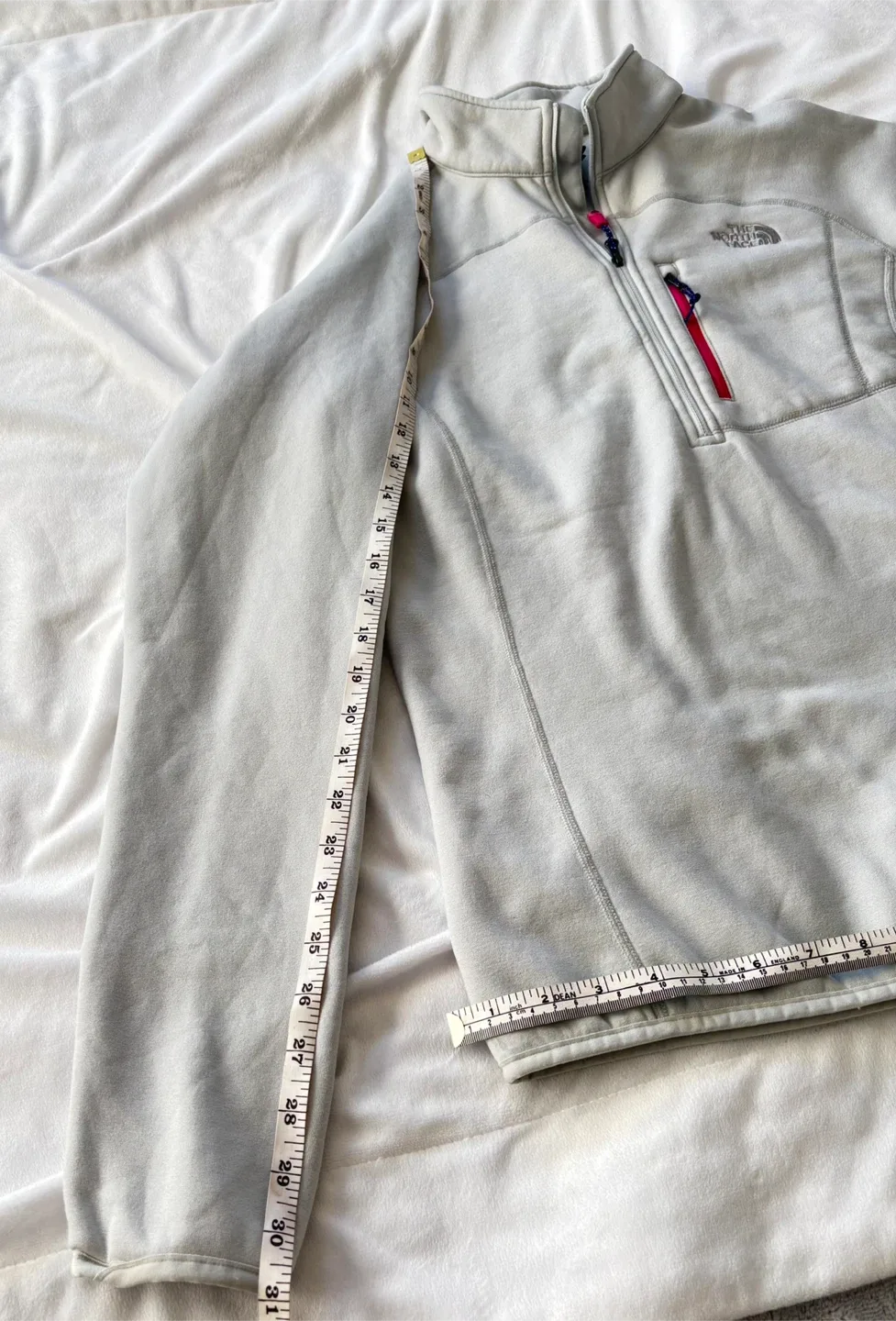 The North Face Summit Series Breast Cancer Awareness image indicator(4)