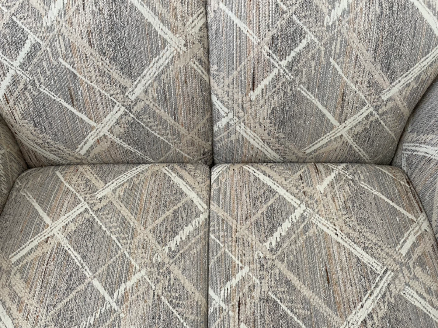 Loveseat - Patterned Fabric - photo 2