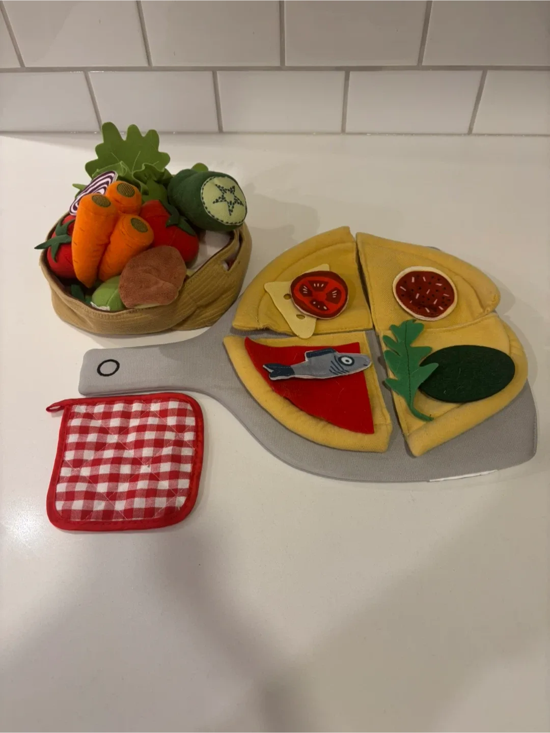 Felt Food Salad Bowl & Pizza Set For Sale