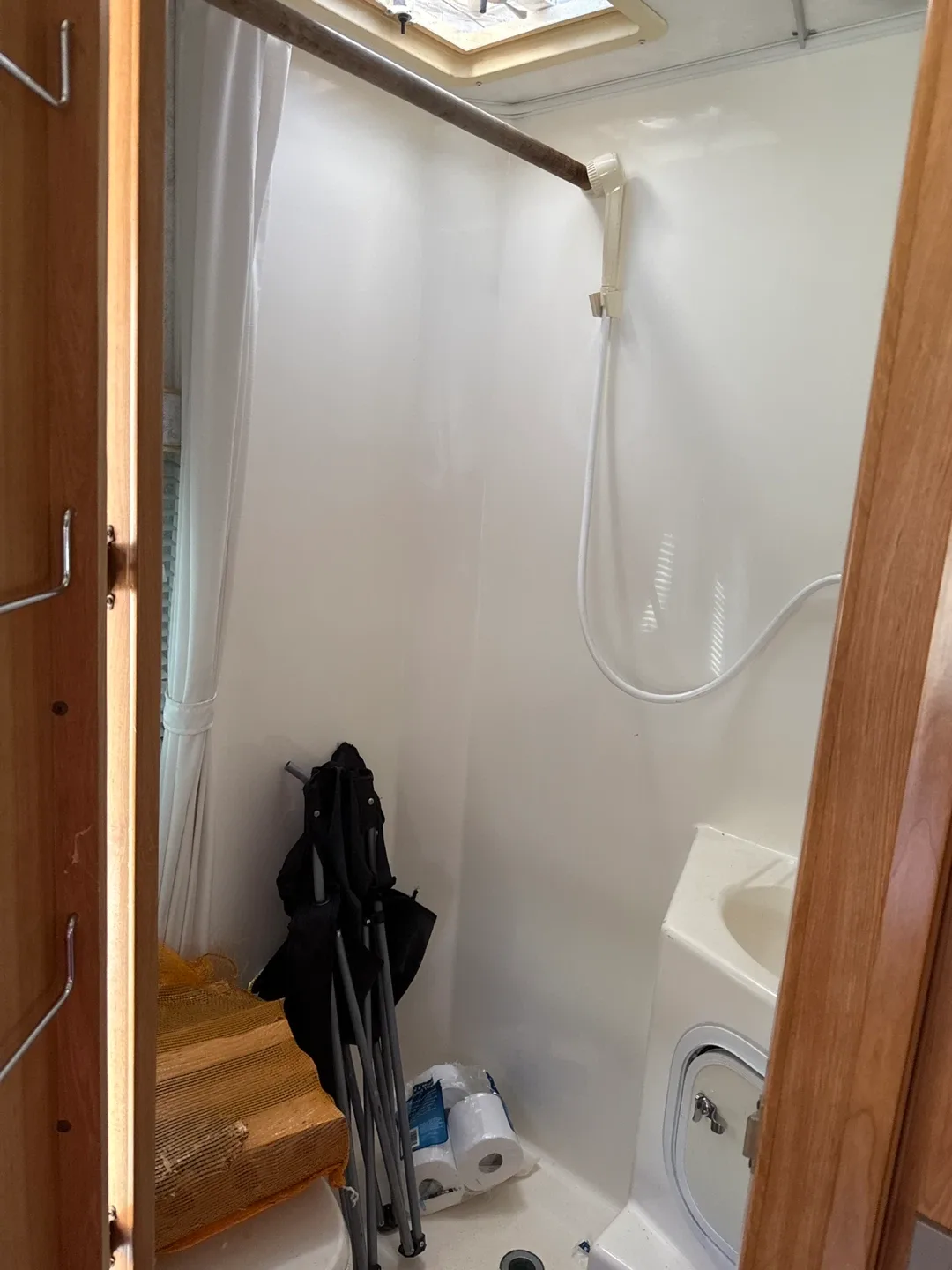 2000 Lance 1030 slide in bed camper image indicator(8)