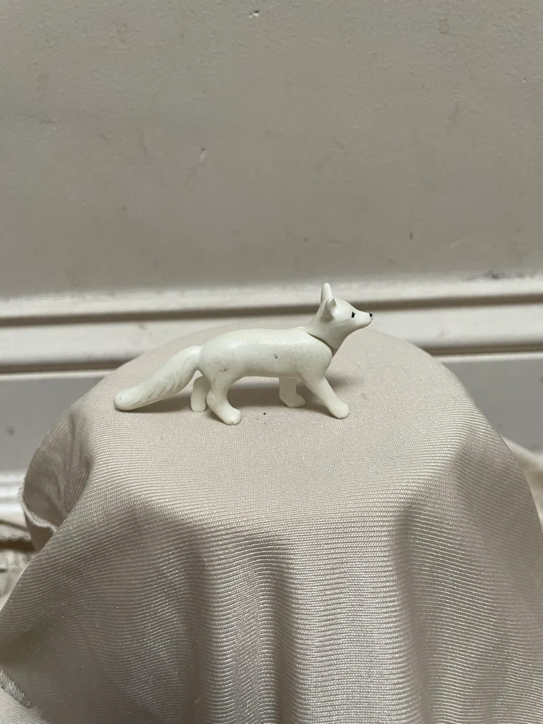 Playmobil Arctic fox figurine image indicator(3)