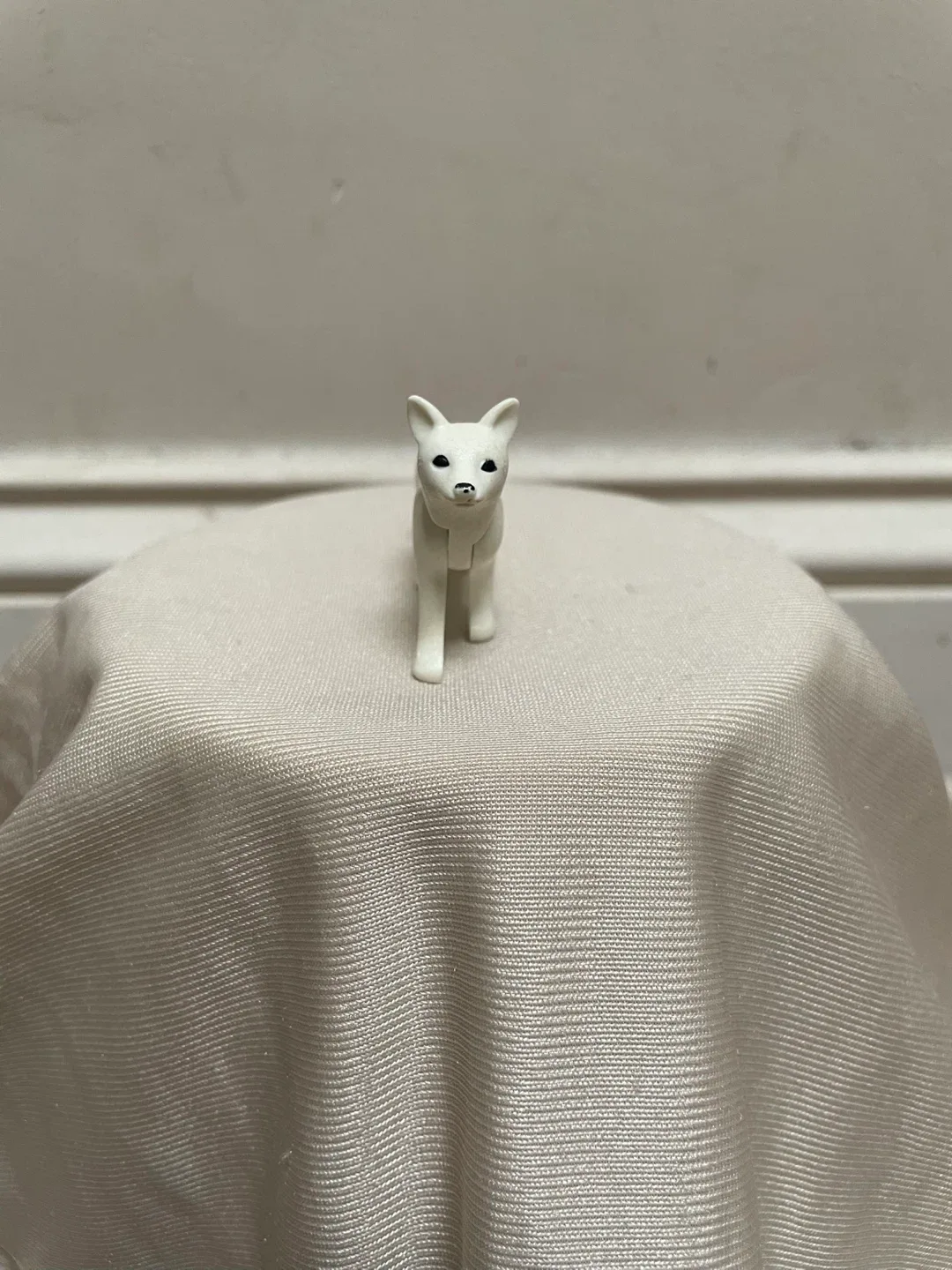 Playmobil Arctic fox figurine image indicator(2)