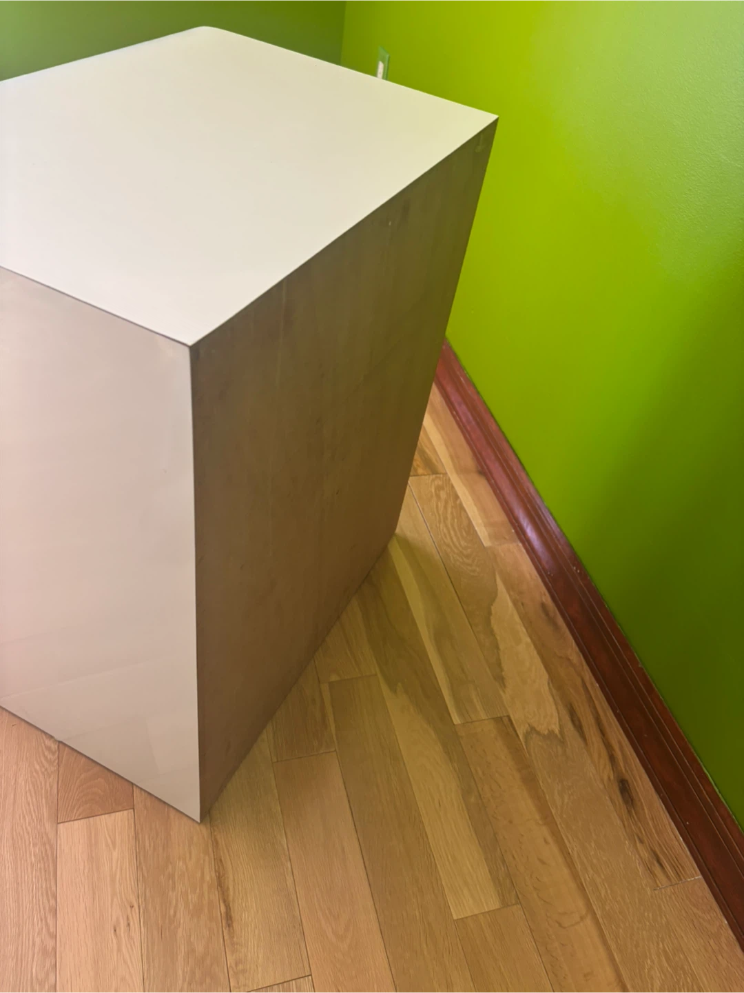 White 2-Drawer Dresser - photo 3