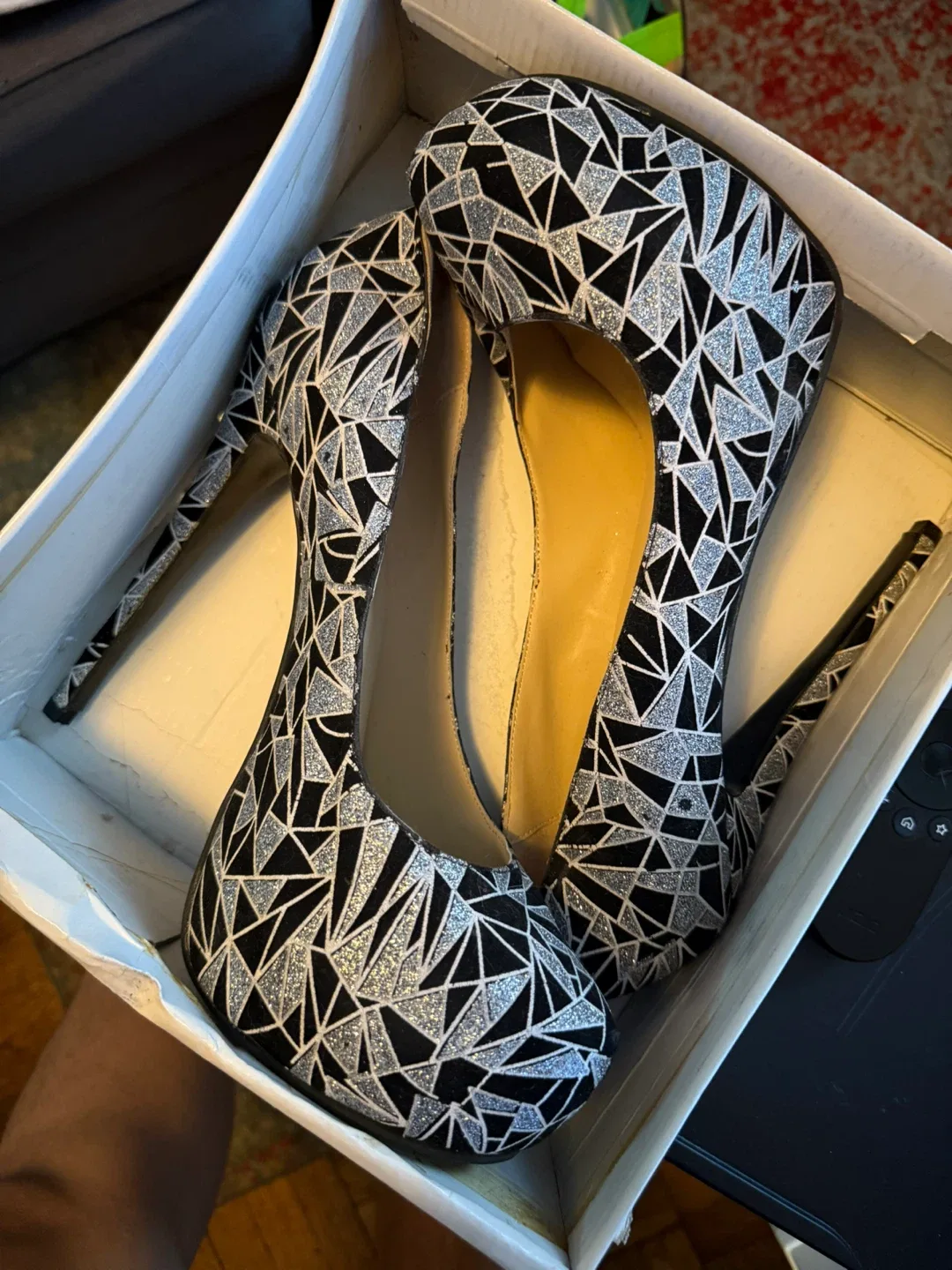 Black & Silver Patterned Heels, Size 15 image indicator(2)