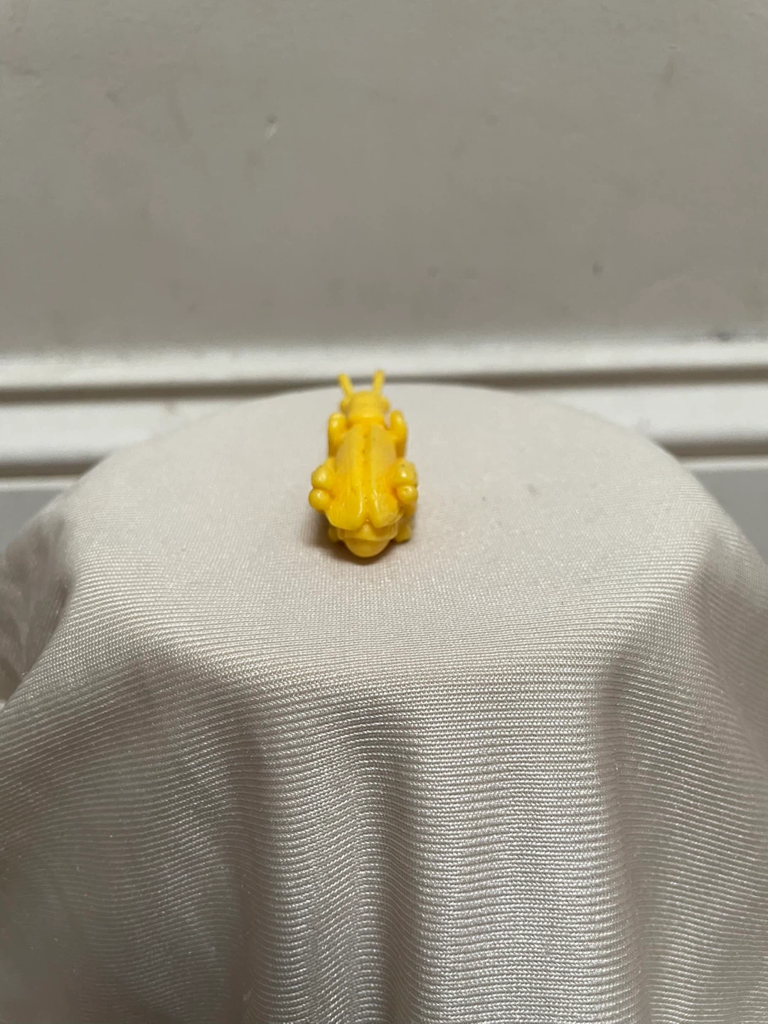 Yellow Plastic Toy Grasshopper - photo 2