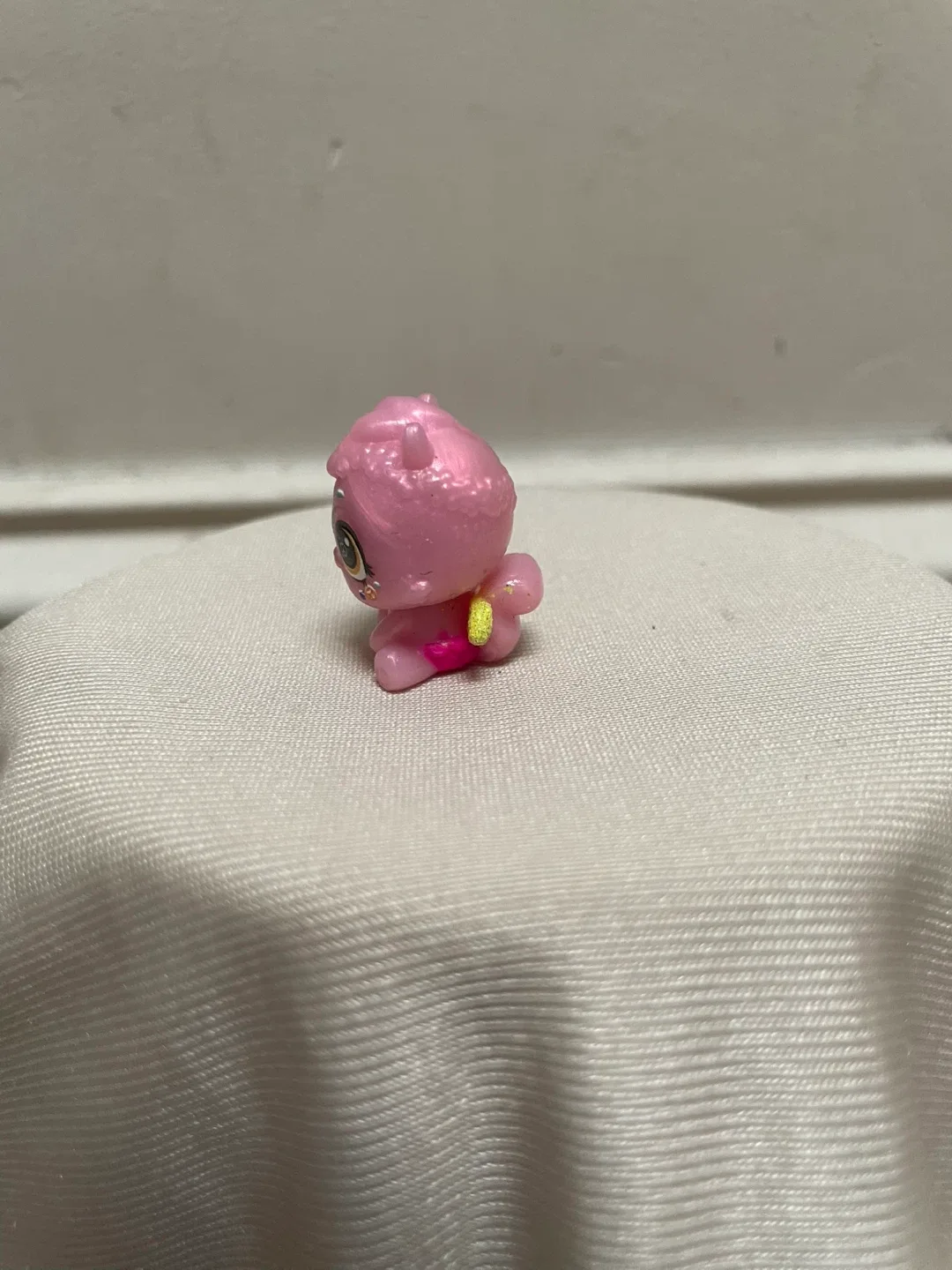 Hatchimals CollEGGtibles Shimmer Babies figure image indicator(4)