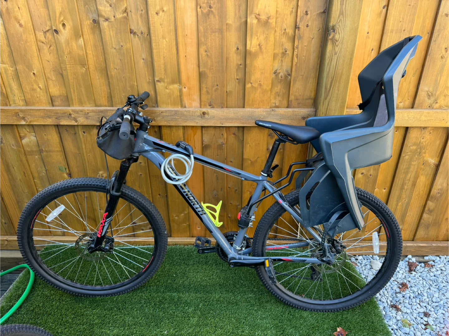 North MT-1 Mountain Bike with Child Seat
