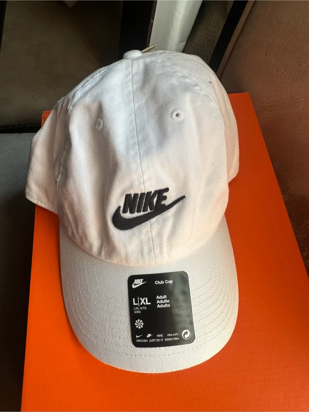 Nike Club Cap - White, L/XL - New with Tag! image indicator(3)