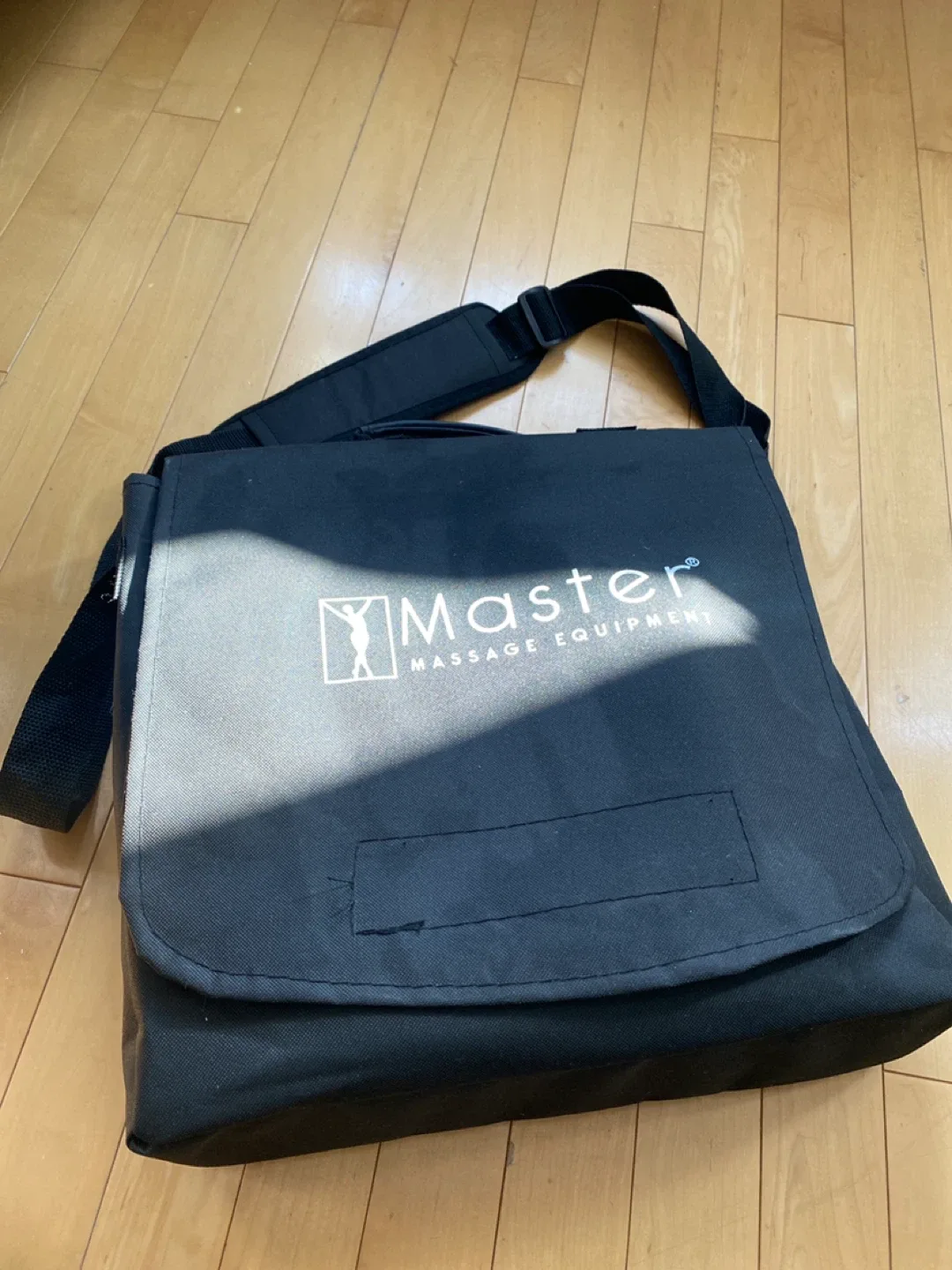 Massage table in bed adapter: Master Massage Equipment image indicator(3)