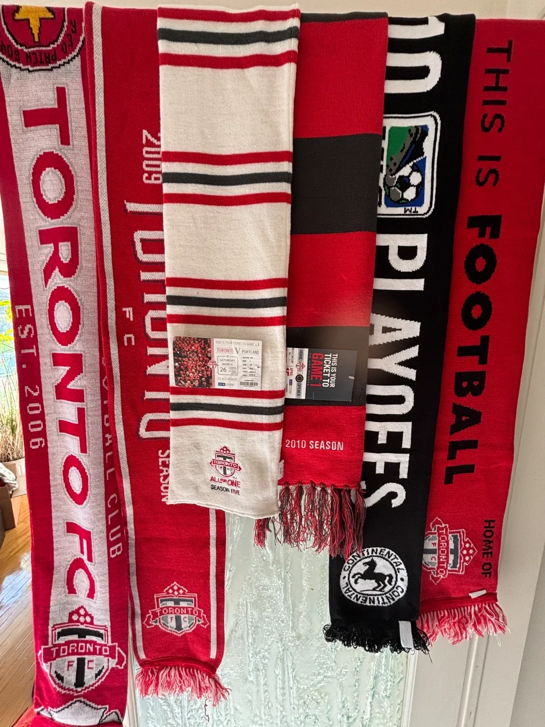 Toronto FC Scarves, MLS Cup 2010 Glass & Signed Program thumbnail