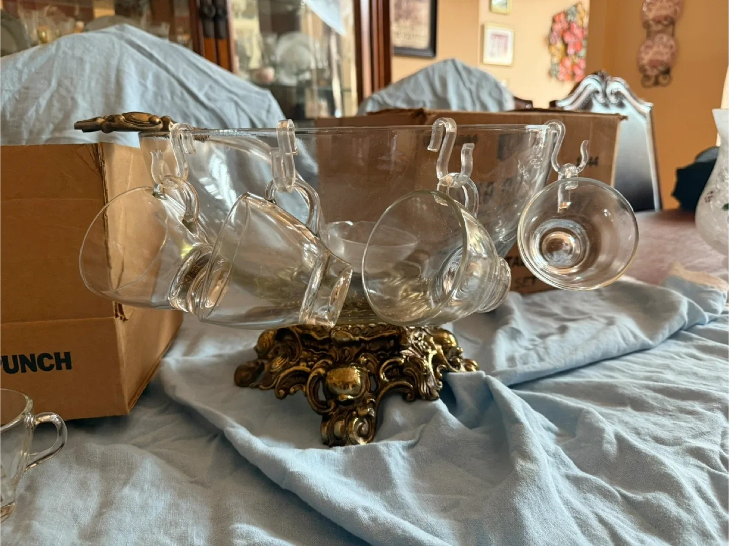 Colony Gold Elegance 15-Piece Punch Set image indicator(3)