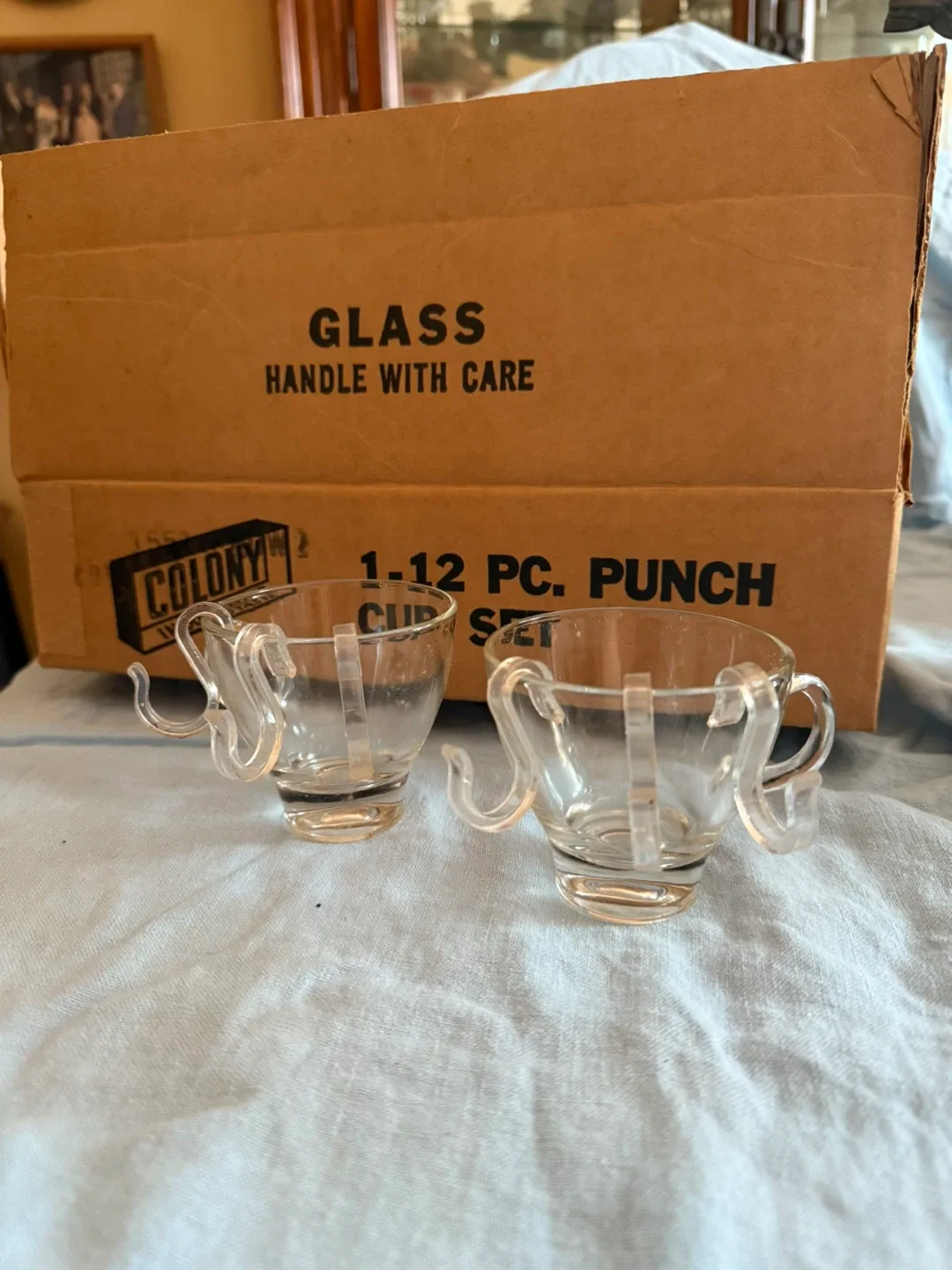 Colony Gold Elegance 15-Piece Punch Set image indicator(4)