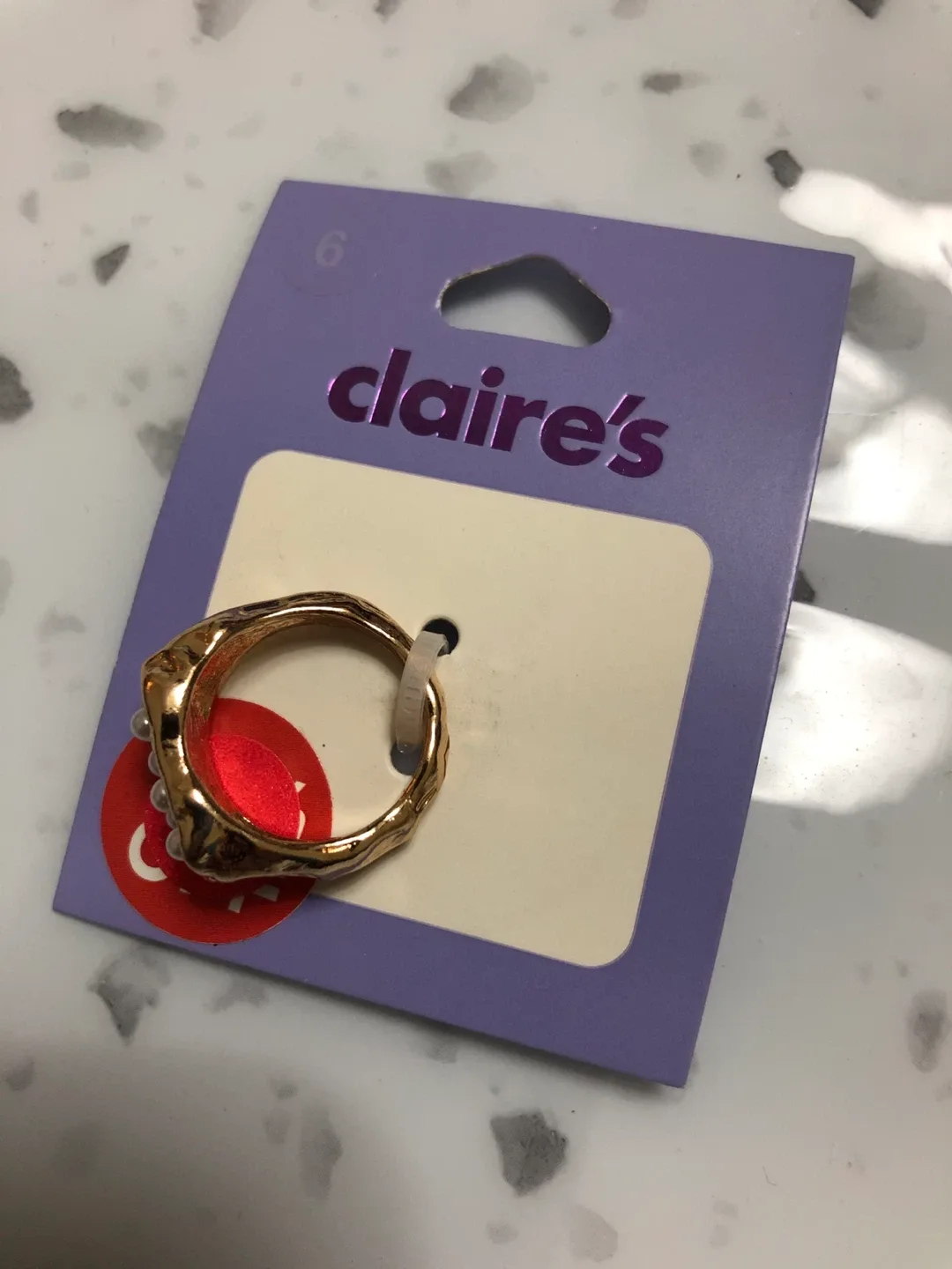 Claire's Gold Ring - Size 6 image indicator(2)