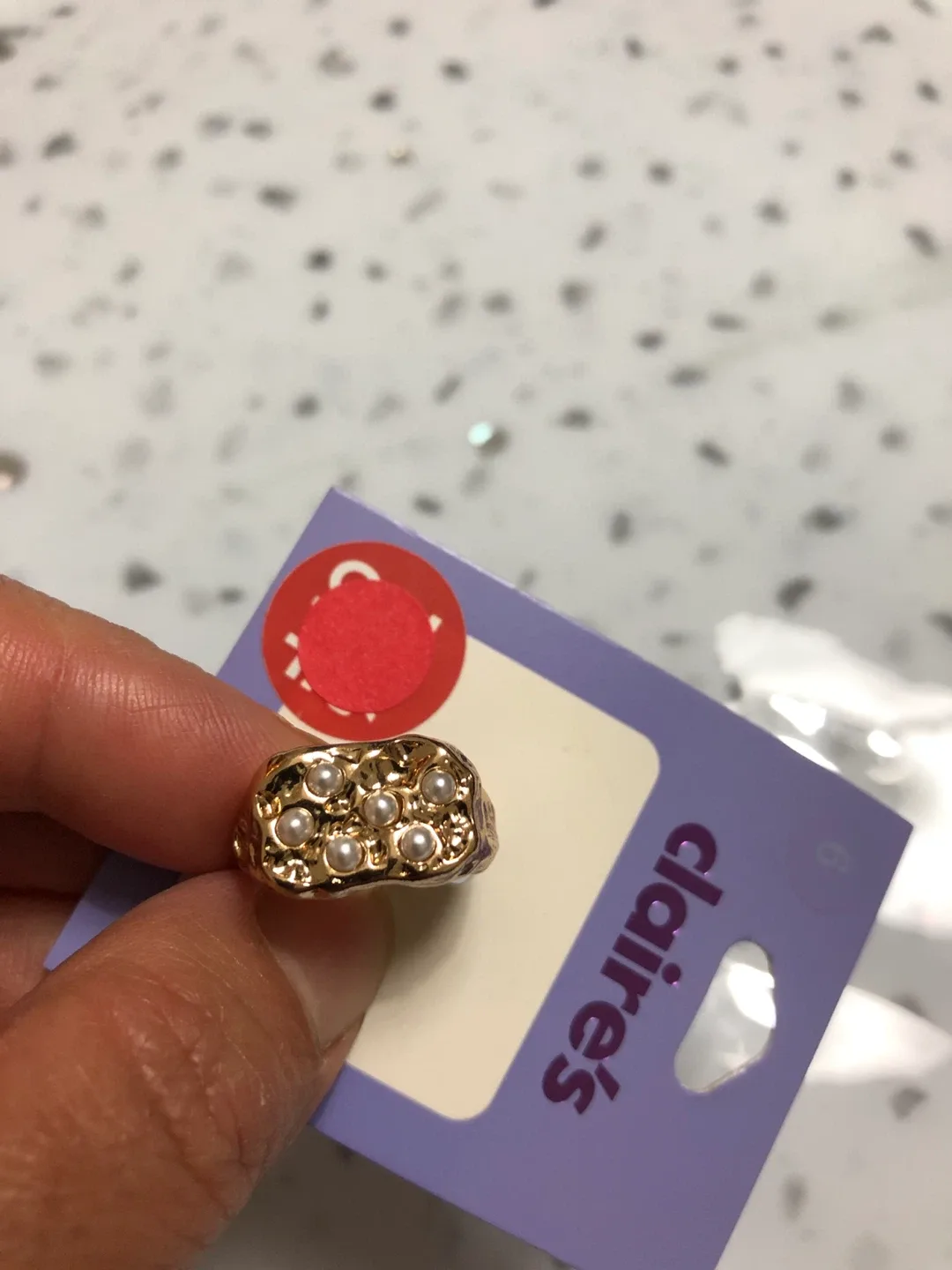 Claire's Gold Ring - Size 6 thumbnail