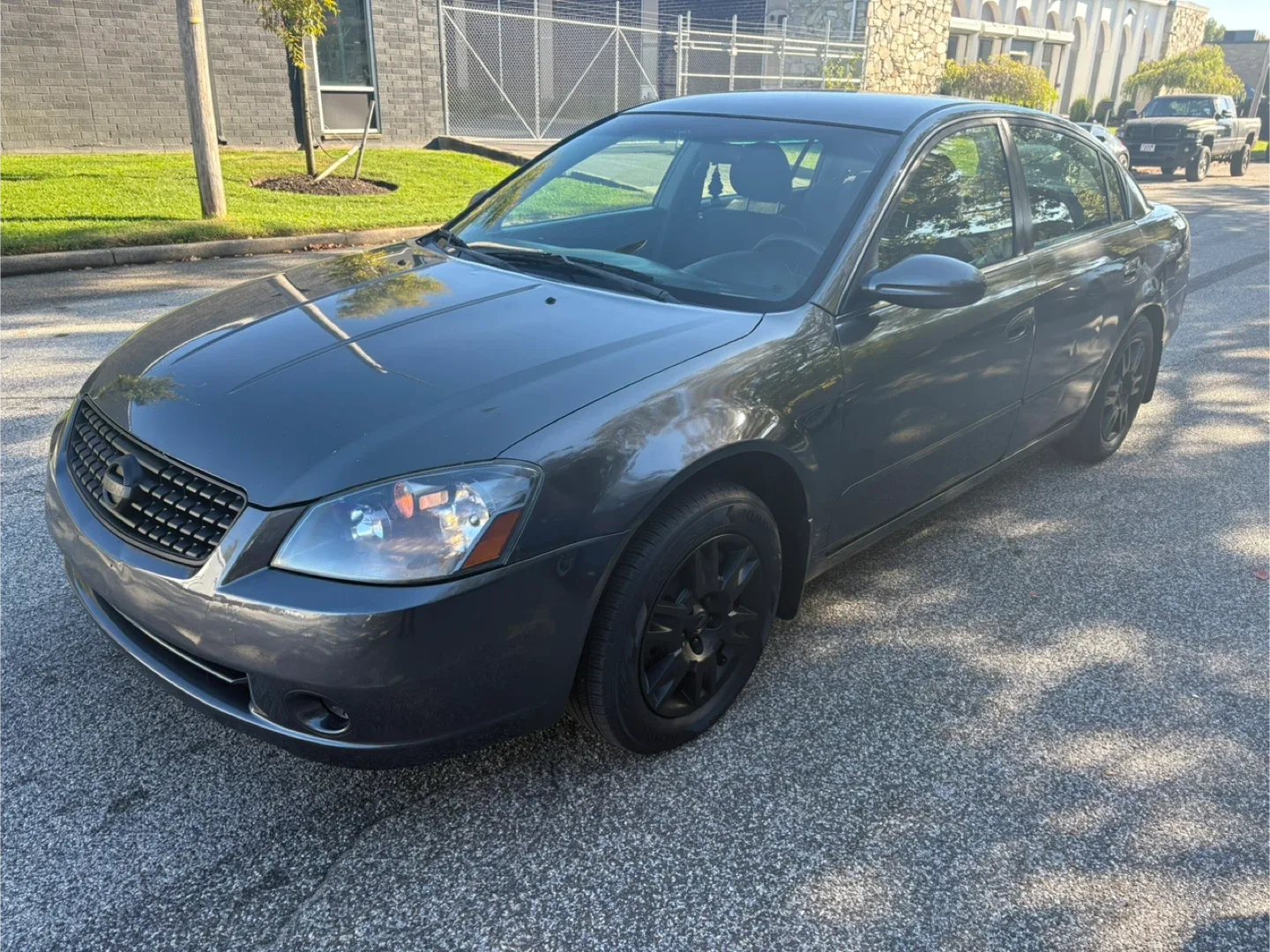 2006 Nissan Altima Sedan image indicator(2)