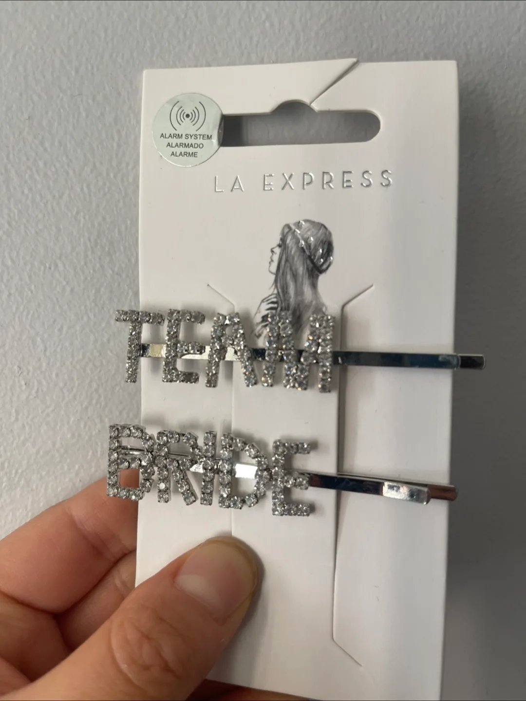 NEW - ‘TEAM BRIDE’ HAIR PINS image indicator(4)
