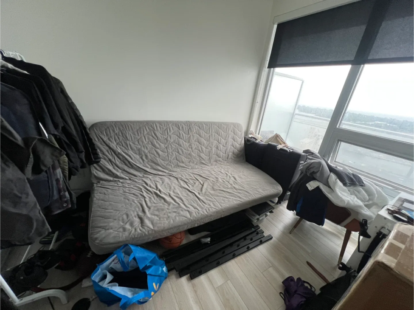 IKEA NYHAMN Sofabed - Knisa Gray/Beige image indicator(2)