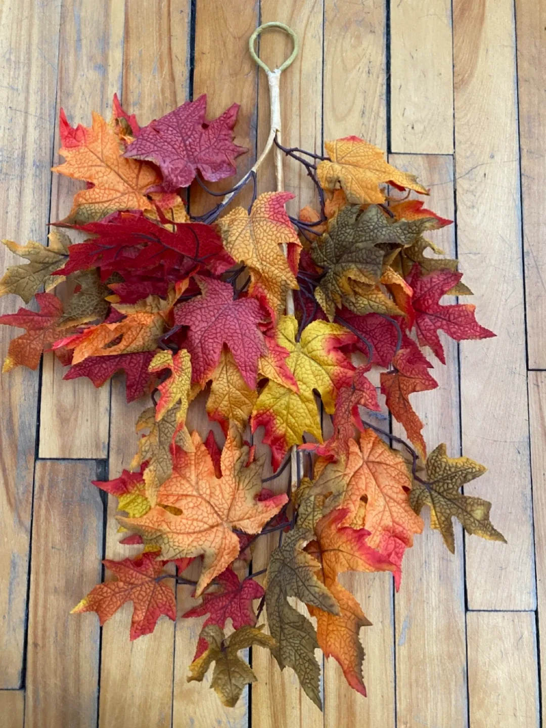 Fall Leaves Decoration thumbnail