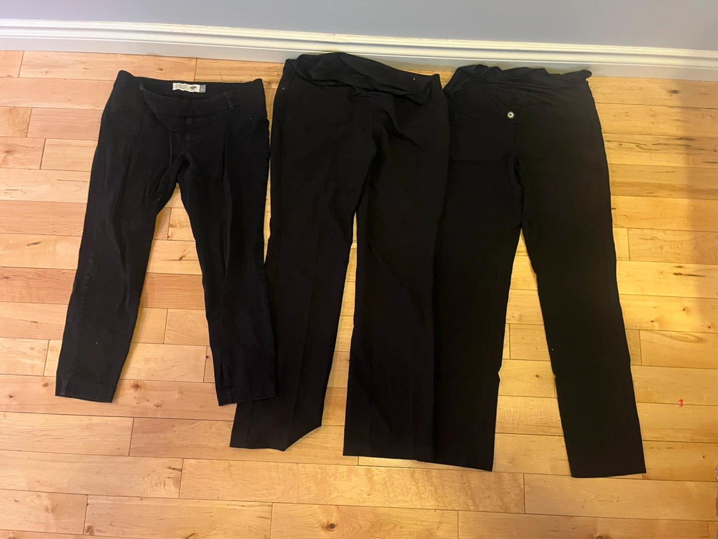 Maternity Clothes Bundle - size S&M - photo 3