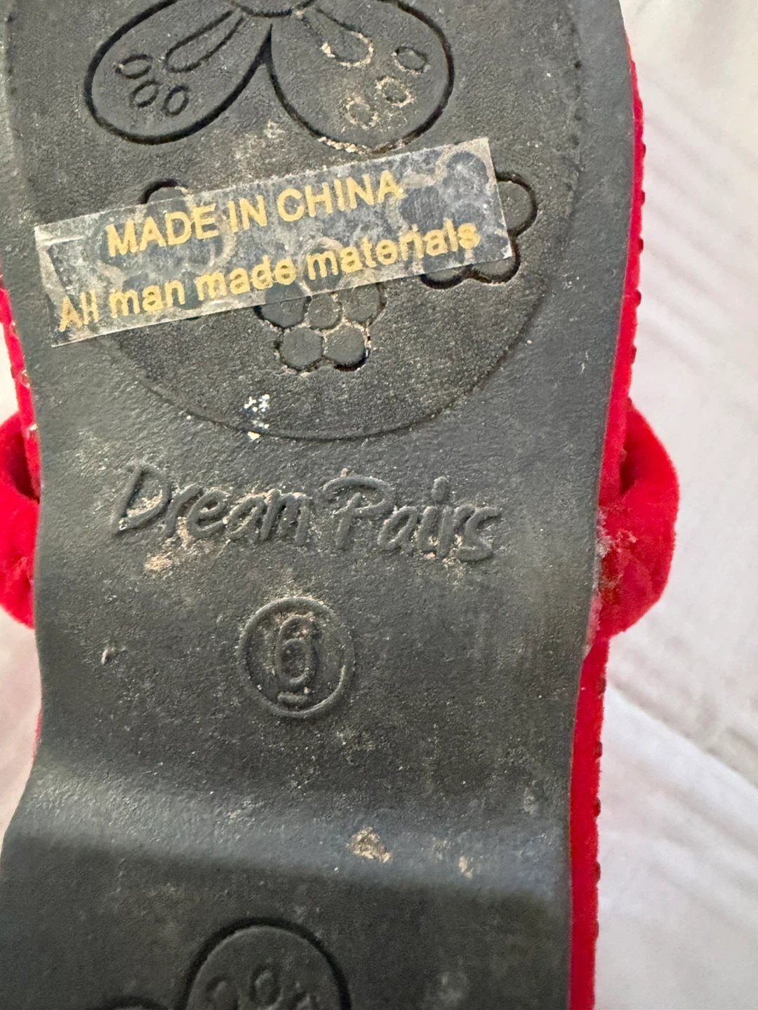 Dream Pairs Red Shoes - Size 6 - photo 3