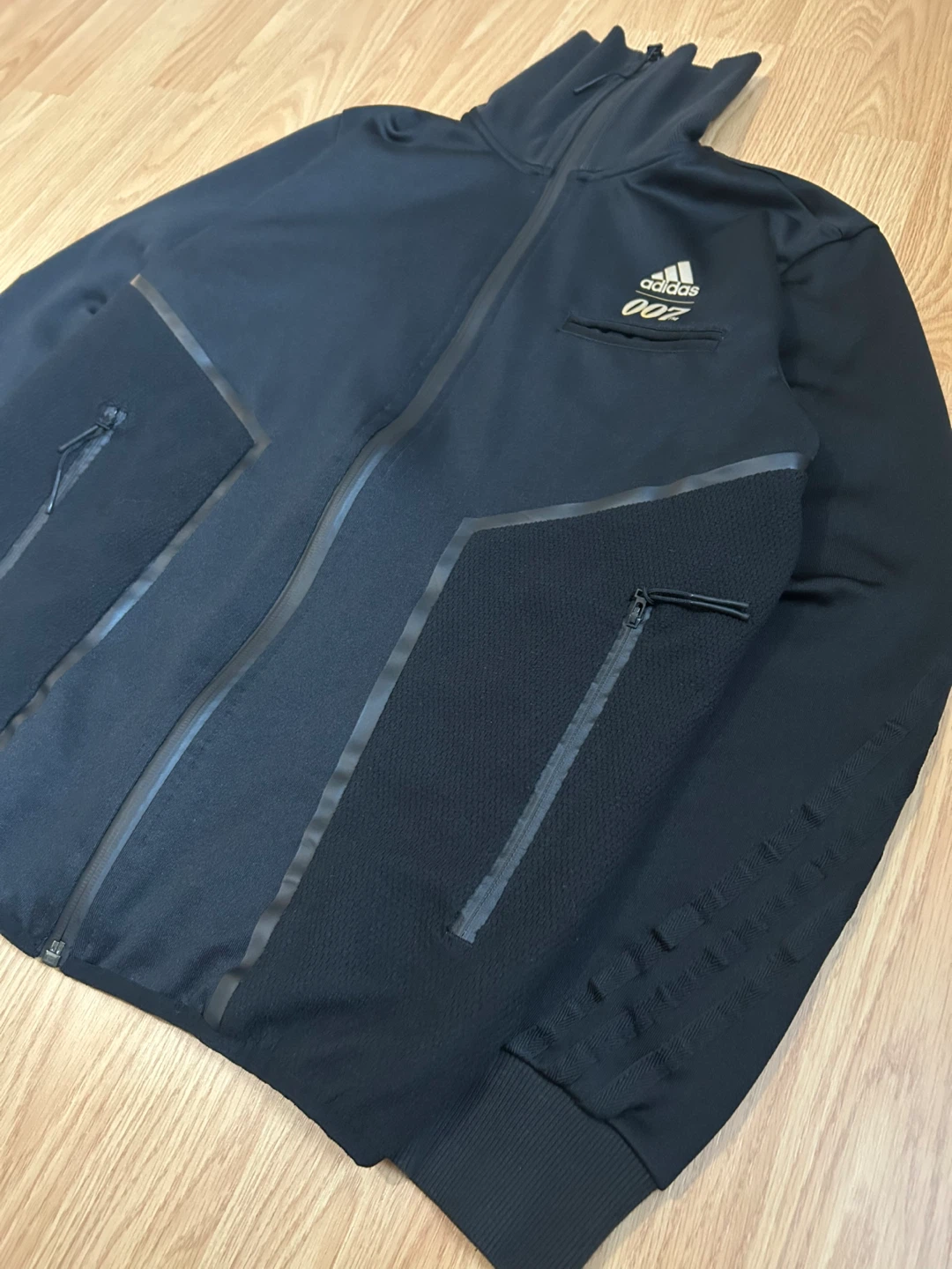 Adidas x 007 James Bond Track Jacket - Size S - photo 2