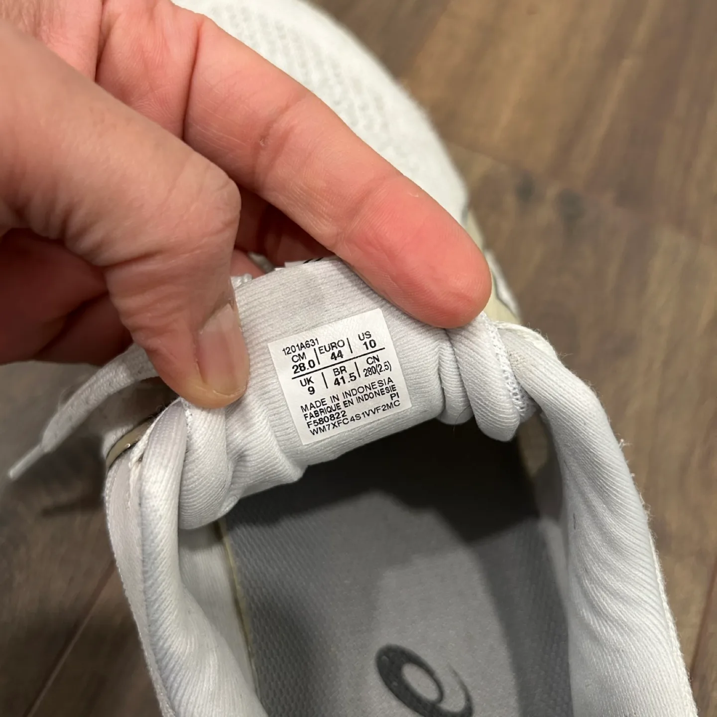 Asics Gel-Kayano - US 10 image indicator(6)