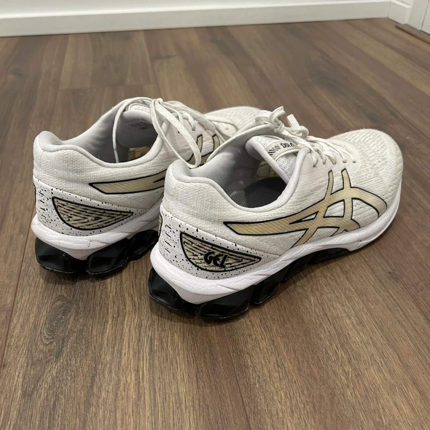Asics Gel-Kayano - US 10 image indicator(4)