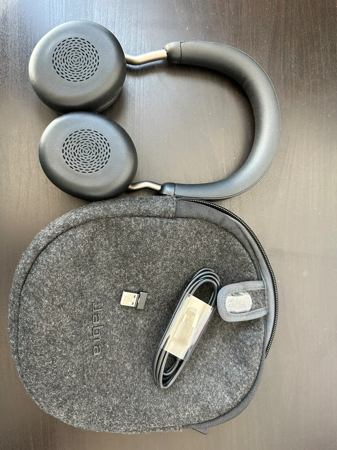 Brand new Jabra Evolve2 85 Noise Cancelling Wireless headphones image indicator(2)