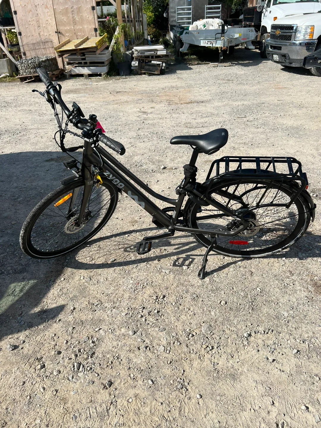 Brand New Zygg E-bike with Charger image indicator(4)