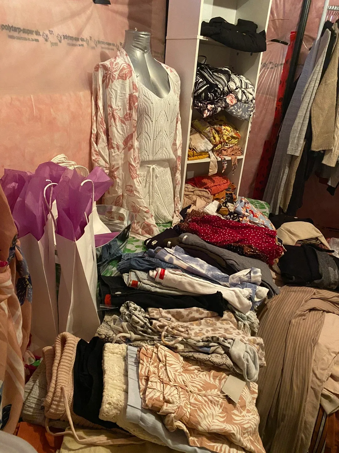 This & That Clothing - Variety of Styles image indicator(3)