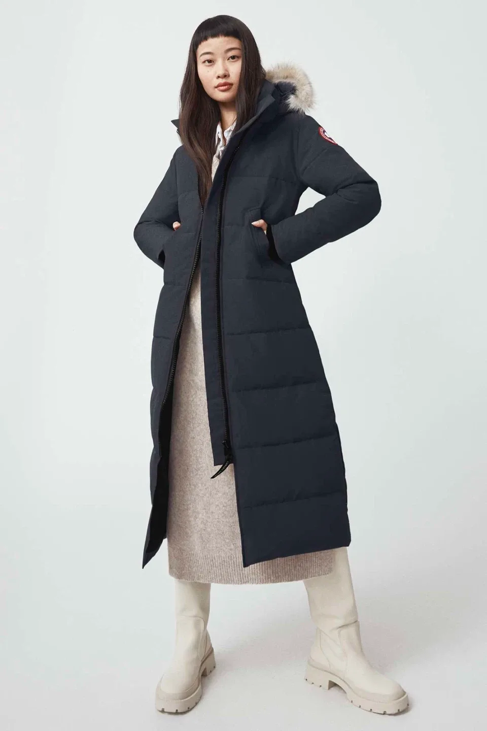 Canada Goose women’s Mystique Parka Fusion Fit Small red image indicator(5)