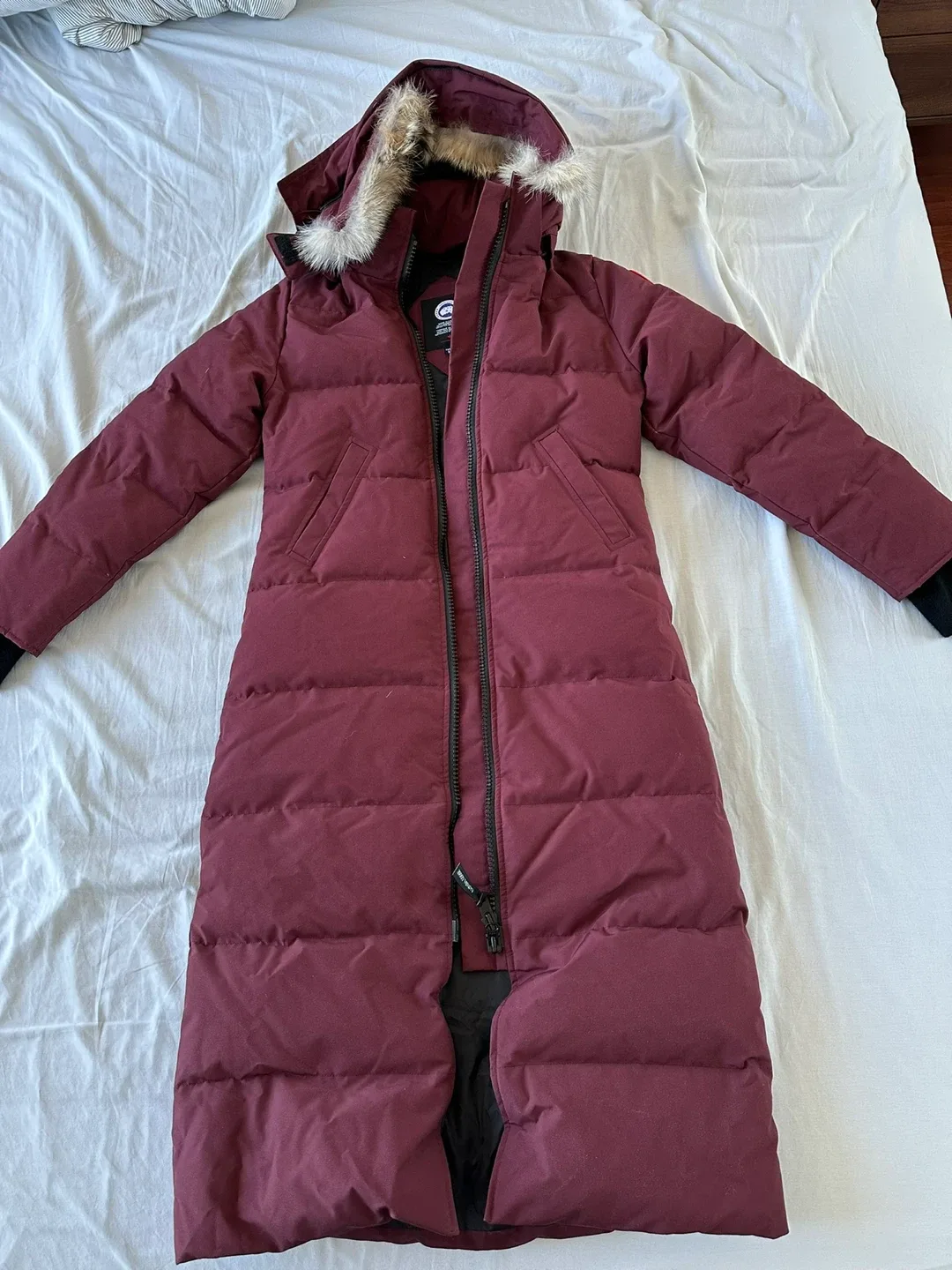 Canada Goose women’s Mystique Parka Fusion Fit Small red