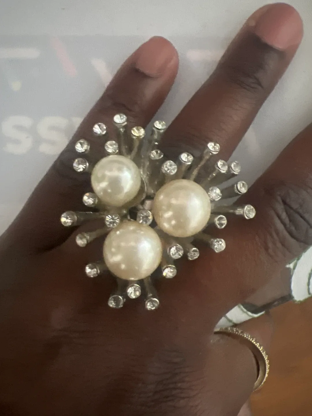 Vintage Gold Tone Jewellery Set image indicator(4)