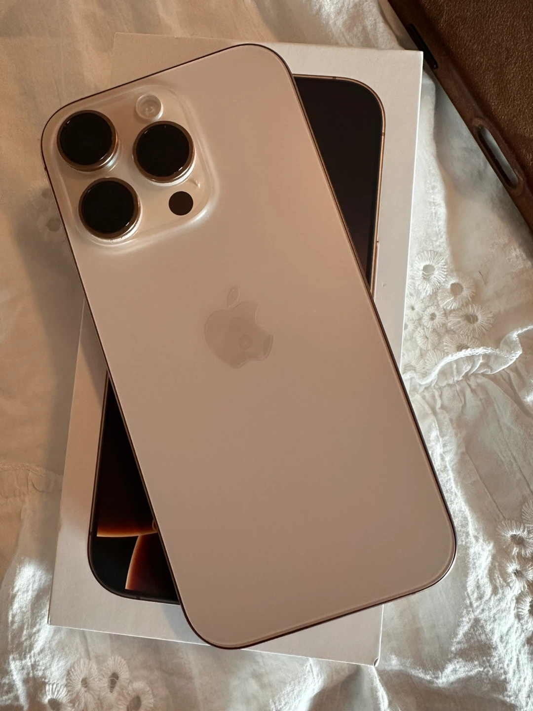 iPhone 16 Pro 256GB - Excellent Condition
