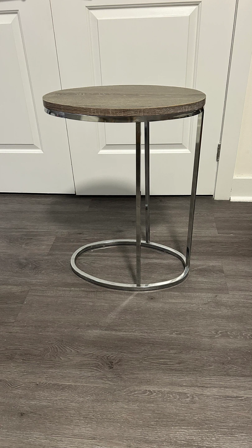 Round End Table with Metal Legs - photo 3